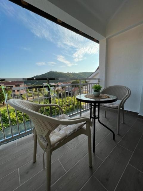 Apartment Ciro แฮร์เซ็ก-โนวี ภายนอก รูปภาพ
